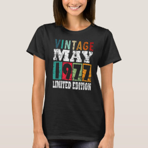Camiseta nascer De 1977 Em Maio, Apontando 1