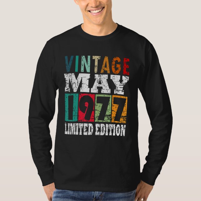 Camiseta nascer De 1977 Em Maio, Apontando 1 (Frente)
