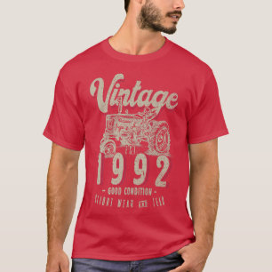 Camiseta Nascer De Aniversário Do Vintage Trator Farmer Em