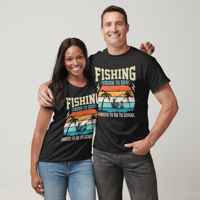 CAMISETA NASCER DE PESCA A SER FORÇADO A IR À ESCOLA (Unissex)