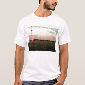 Camiseta Nascer do sol no remendo do óleo