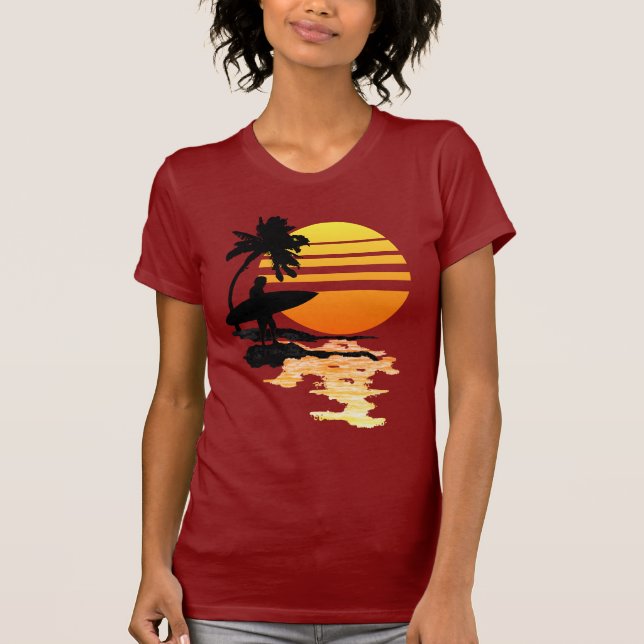 Camiseta Nascer do sol surfando (Frente)