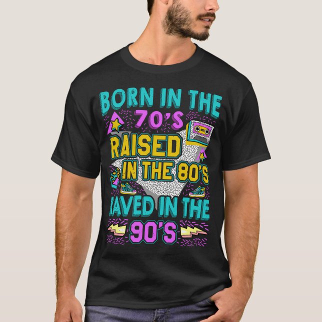 Camiseta Nascer Na Década De 70 - Levantado Nos Anos 80 - E (Frente)