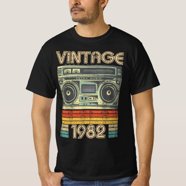 Camiseta Nascer Na Rádio Retro De 1982, Presente De Anivers (Frente)
