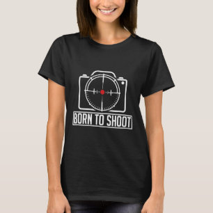 Camiseta Nascer para disparar sobre a câmera presente do fo