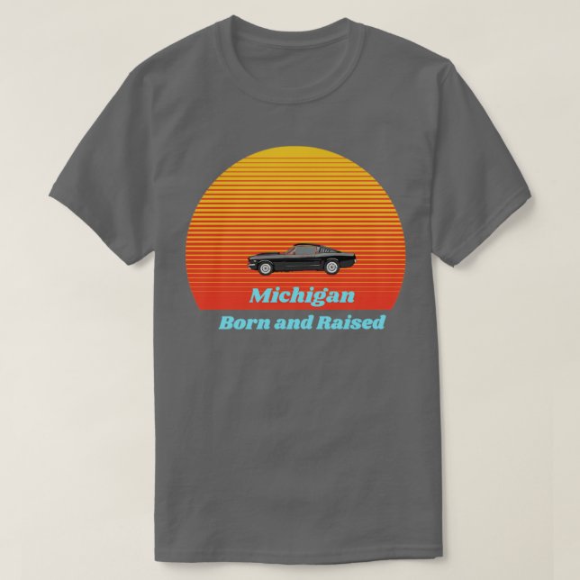 Camiseta Nascer Vintage Retro Michigan e Raised (Frente do Design)