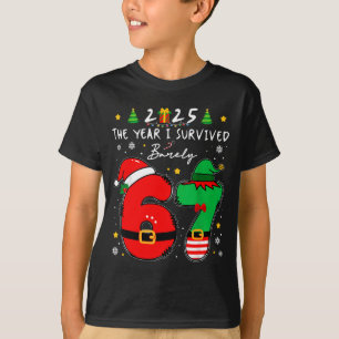 Camiseta Natal 2025 O Ano Que Eu Mal Sobrevivi Seis Sete