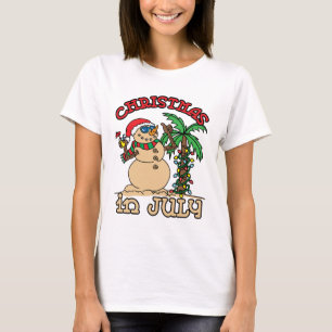 Camiseta Natal em julho Snowman Sand Beach