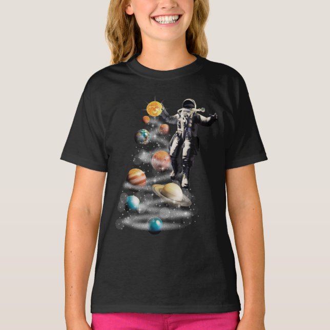 Camiseta Natal no Astronauta do Sistema Solar no Espaço (Frente)