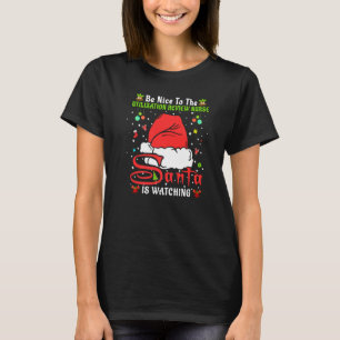 Camiseta Natal Seja Legal Com A Enfermeira De Revisão De Ut