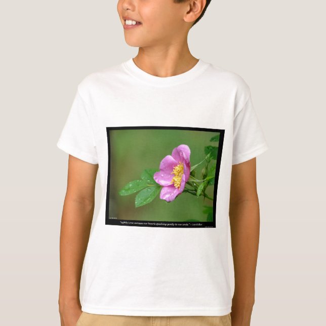 Camiseta Natureza Do Amor Beleza Da Tempestade Rosa Primave (Frente)