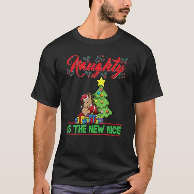 Camiseta Naughty É O Novo Belo Papai noel De Natal Xmas_12 (Frente)
