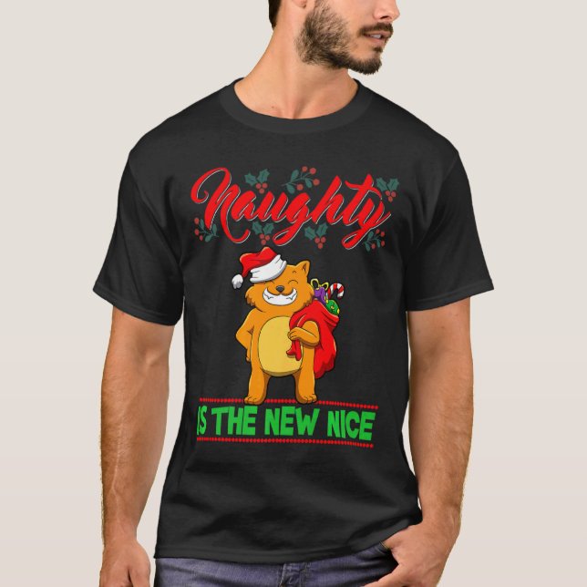 Camiseta Naughty Is The New Nice Christmas Santa Xmas Premi (Frente)