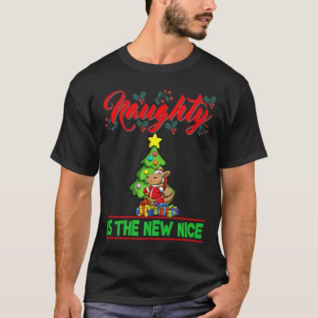Camiseta Naughty Is The New Nice Christmas Santa Xmas Premi (Frente)