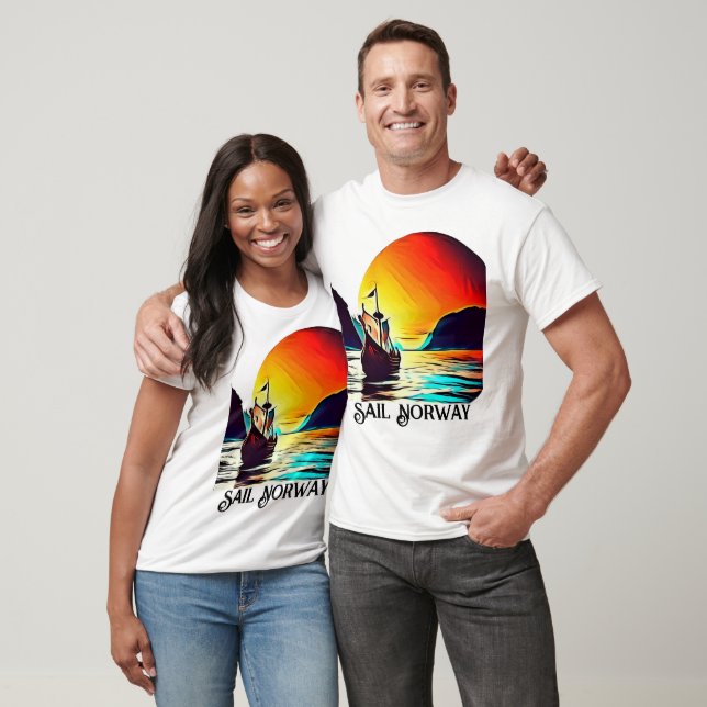 Camiseta Navegue pela Noruega com Navio Viquingue (Unissex)