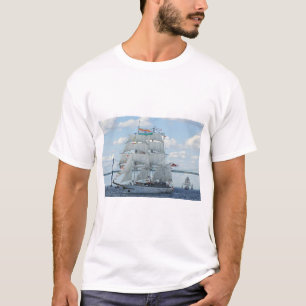 Camiseta navio-escola Tarangini da Marinha Indiana