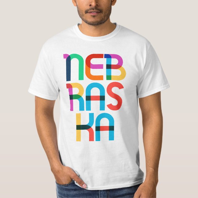 Camiseta Nebraska Vintage Retro Pop Art Colorful 80s Type (Frente)