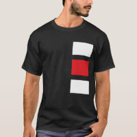 Negra com Camisa-T Quadrada Vermelha e Branca