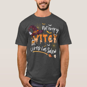 Camiseta Nem todas as bruxas vivem nos julgamentos de Salem