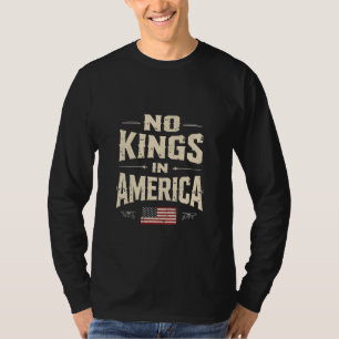 Camiseta Nenhum rei na América trava humor político