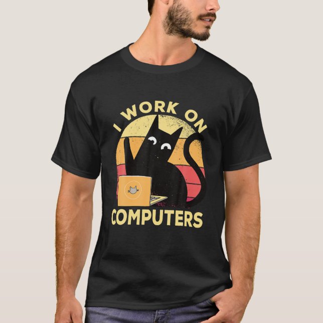 Camiseta Nerd De Programação legal I Trabalha Em Computador (Frente)