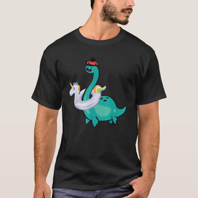 Camiseta Nessie Unicorn Piscina Inflável Loch Ness Monster (Frente)