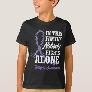 Camiseta Nesta Família Ninguém Luta Sozinha Com A Epilepsia