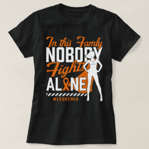 Camiseta Nesta Família Ninguém Luta Sozinha Com O Cancer Da