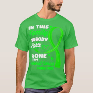 Camiseta Nesta Família Ninguém Luta Sozinho Com A Adrenal C