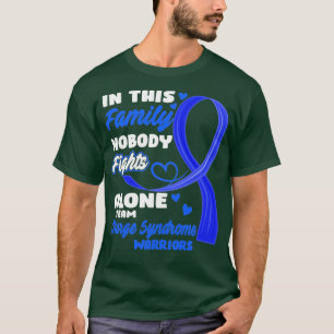 Camiseta Nesta Família Ninguém Luta Sozinho Com O Comando D