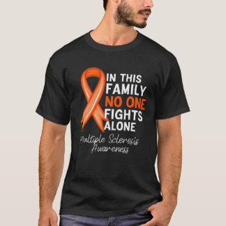 Camiseta Nesta Família Ninguém Luta Sozinho Por Vários Escl