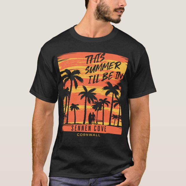 Camiseta Neste Verão estarei em Sennen Cove Cornwall Surfin (Frente)