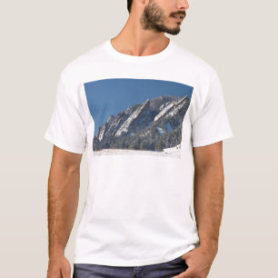 Camiseta Neve Flatirons espanado pó Boulder Colorado
