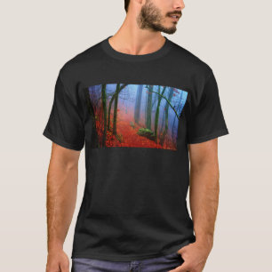 Camiseta Nevoeiro azul de outono de floresta pintada
