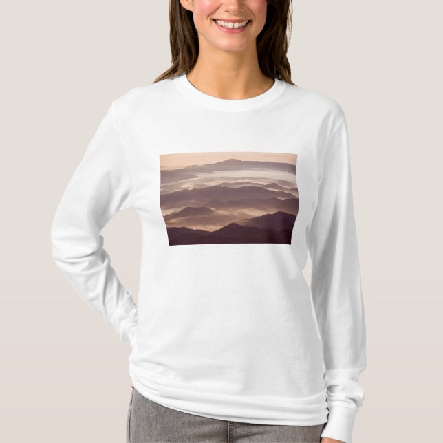 Camiseta Nevoeiro matinal no sul dos Apalaches (Frente)