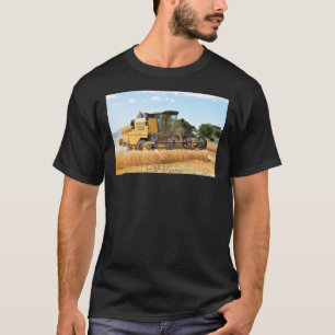 Camiseta New Holland Combine Harvester por Quatro Fazendas