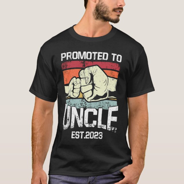 Camiseta New Uncle 2023 Promoted To Uncle 2023 (Frente)