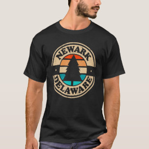 Camiseta Newark Delaware DE Vintage Graphic Retro 70s Souve