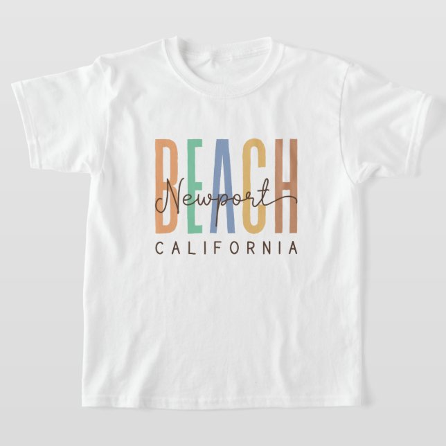 Camiseta Newport Beach California (Sands) (Postura )