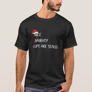 Camiseta Nice Naughty Lips Are Sealed Christmas List Funny