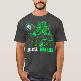 Camiseta NICU Enfermeira Stethoscope Shamrock Happy Rua Pat