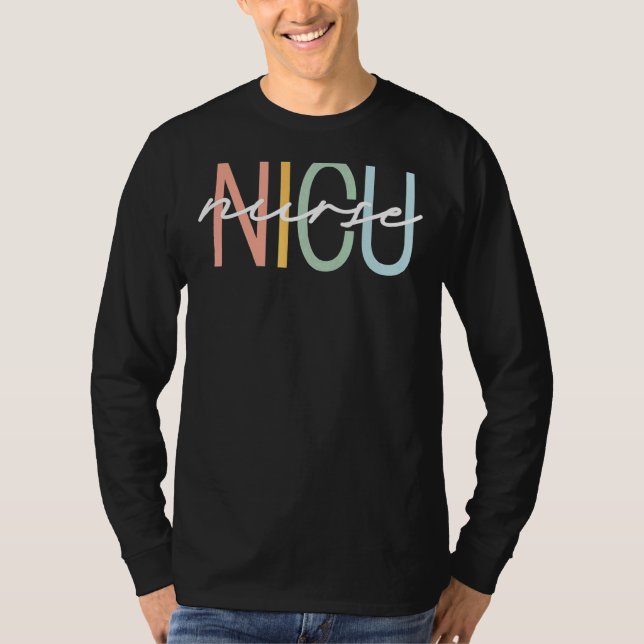 Camiseta Nicu Nurse Icu Neonatal Boho Rainbow Team Tiny Hum (Frente)