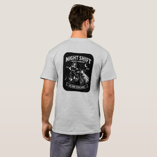 Camiseta Night Shift Motorcycle Garage Pin Up Style T-Shirt