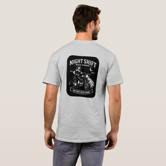 Camiseta Night Shift Motorcycle Garage Pin Up Style T-Shirt (Parte Traseira Completa)