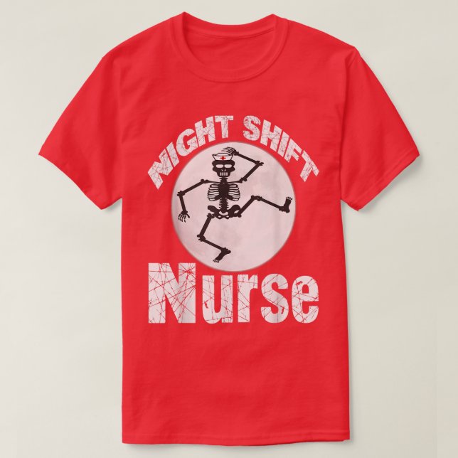 Camiseta night shift nurse funny nurse Sleep All Day Nurse  (Frente do Design)