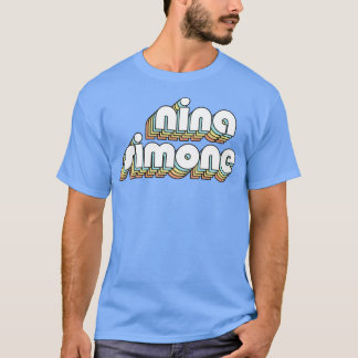 Camiseta Nina Simone Retro Rainbow Tipografia Estilo Desvan