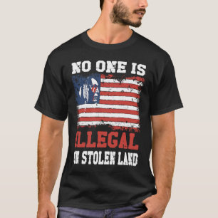 Camiseta Ninguém é ilegal em Imigrante de Indígenas de Terr