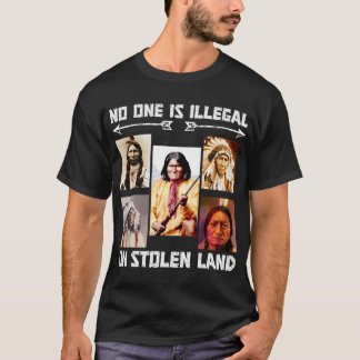 Camiseta Ninguém É Ilegal Em Terra Roubada
