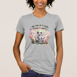 CAMISETA NINGUÉM É ILEGAL NO PLANETA TERRA