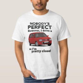 Camiseta Ninguém é perfeito com um Micra/March K11C